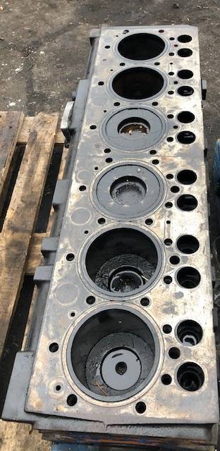 Massey Ferguson 7485 Silnik sisu 66CTA - Blok Cylindrów - Sylinderblokk for Landbruksteknikk: bilde 2 Massey Ferguson 7485 Silnik sisu 66CTA - Blok Cylindrów - Sylinderblokk for Landbruksteknikk: bilde 2