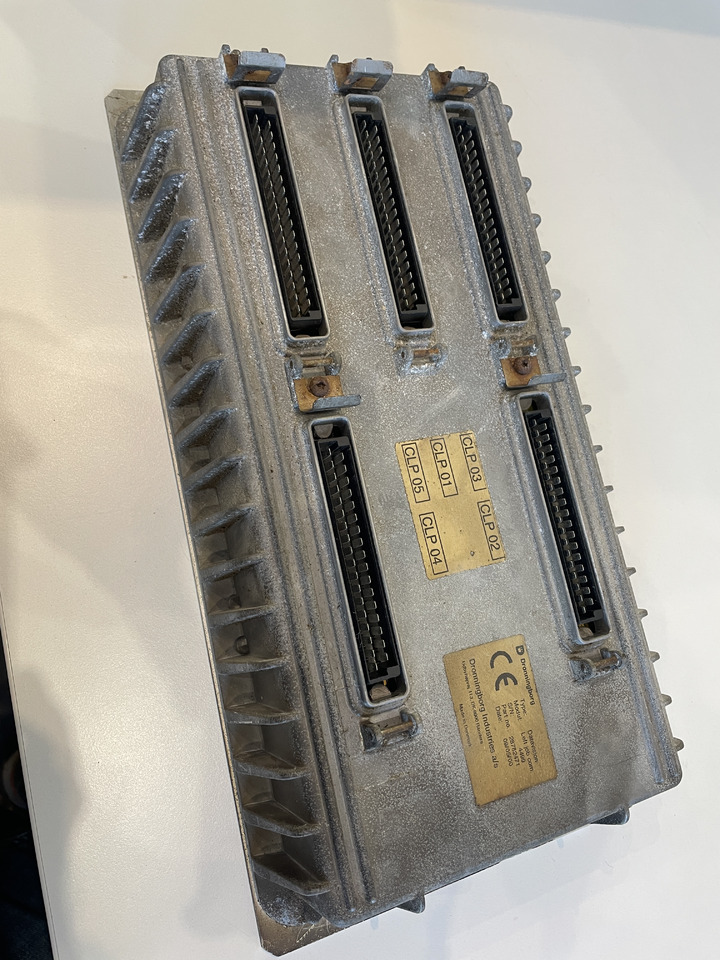 Massey Fergusson Fendt - jednostka centralna komputer sterownik 28782471 - Styreenhet for Landbruksteknikk: bilde 4 Massey Fergusson Fendt - jednostka centralna komputer sterownik 28782471 - Styreenhet for Landbruksteknikk: bilde 4