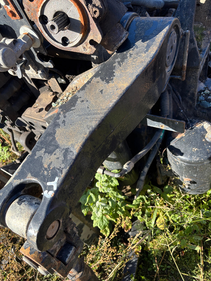 New Holland ramię podnośnika Rockshaft prawe 51694364 51694365 51694366 - Fjæring for Landbruksteknikk: bilde 1 New Holland ramię podnośnika Rockshaft prawe 51694364 51694365 51694366 - Fjæring for Landbruksteknikk: bilde 1