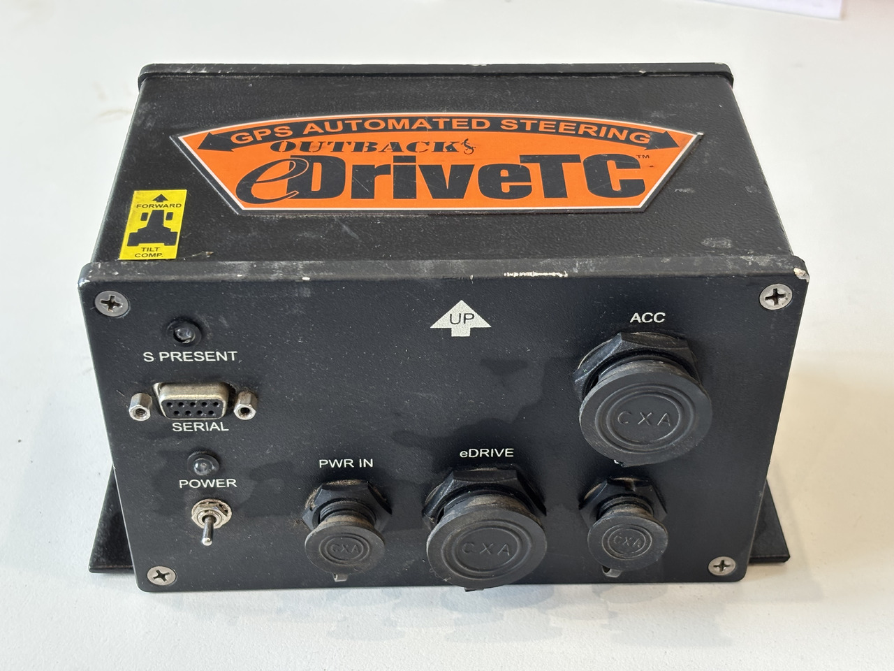 Outback eDrive GPS System Automatycznego Kierowania John Deere Claas - Navigasjonssystem for Landbruksteknikk: bilde 1 Outback eDrive GPS System Automatycznego Kierowania John Deere Claas - Navigasjonssystem for Landbruksteknikk: bilde 1