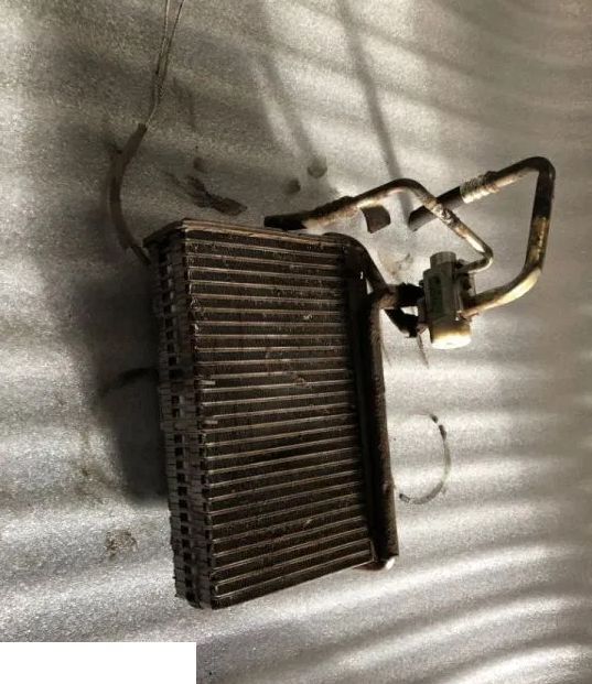 Parownik Klimy Liebherr L554 L556 L564 L566 L574 L576 L580 L584 - Fordamper for Hjullaster: bilde 1 Parownik Klimy Liebherr L554 L556 L564 L566 L574 L576 L580 L584 - Fordamper for Hjullaster: bilde 1