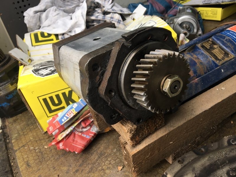 Pompa oleju claas claas Targo c50 c40 0003181820 - Oljepumpe for Teleskoplastere: bilde 1 Pompa oleju claas claas Targo c50 c40 0003181820 - Oljepumpe for Teleskoplastere: bilde 1