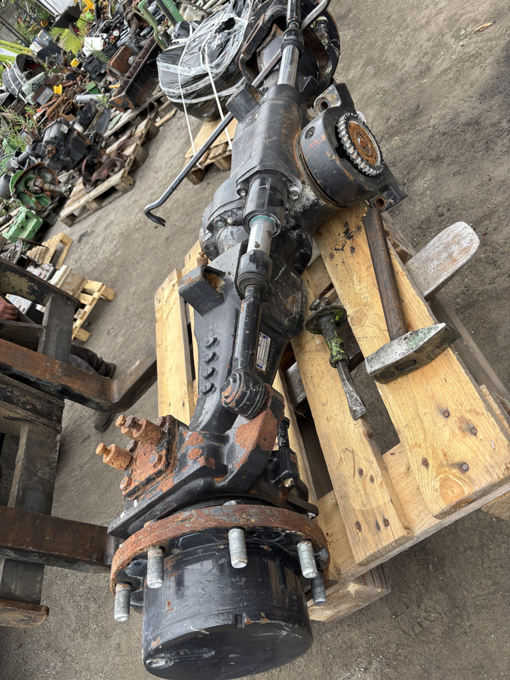 Valtra N92 - most przedni - zwolnica zwrotnica siłownik dyferencjał atak - Hjulspindel for Landbruksteknikk: bilde 5 Valtra N92 - most przedni - zwolnica zwrotnica siłownik dyferencjał atak - Hjulspindel for Landbruksteknikk: bilde 5