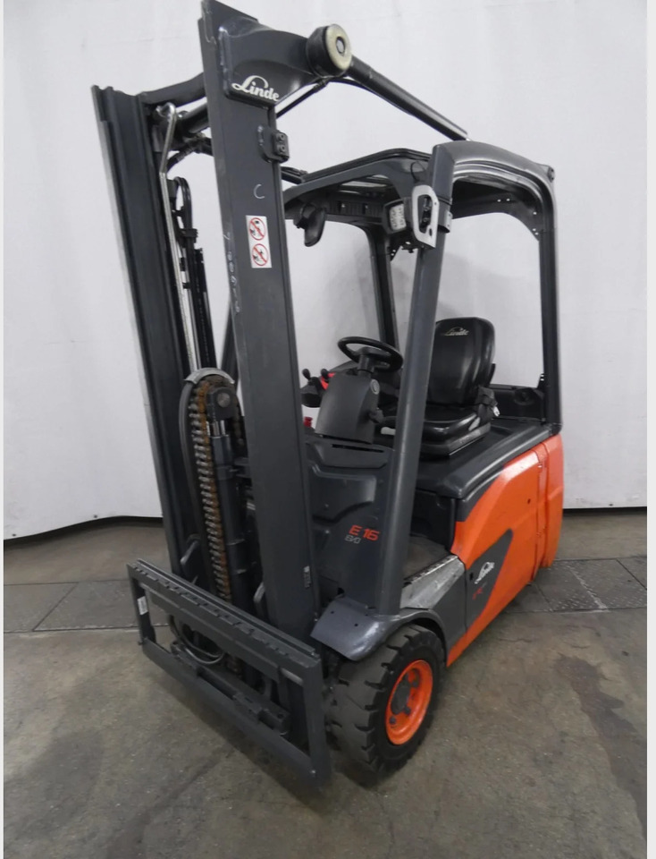 Linde E16 - El-truck: bilde 1 Linde E16 - El-truck: bilde 1