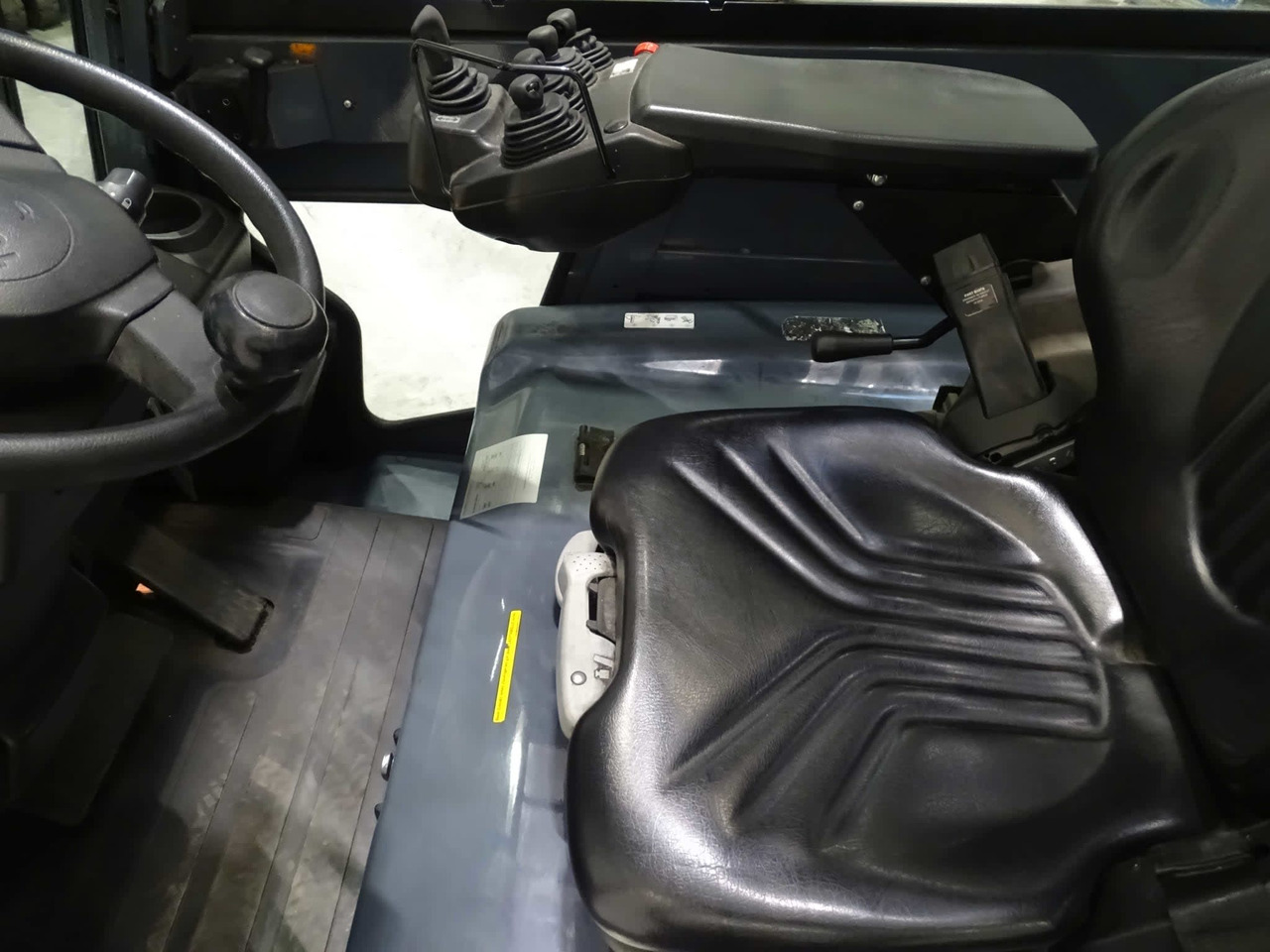 Toyota 8FBMT30 - El-truck: bilde 3 Toyota 8FBMT30 - El-truck: bilde 3