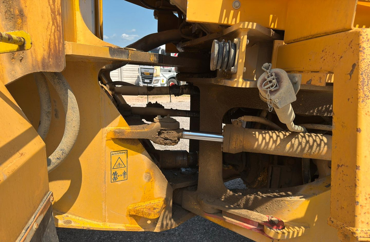 Hjullaster Pala gommata Volvo L 220: bilde 7