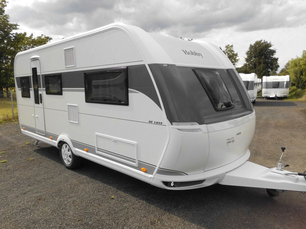 Hobby De Luxe 495 UL 2026 AUTARK 1800kg. Ambiente++ - Campingvogn: bilde 1 Hobby De Luxe 495 UL 2026 AUTARK 1800kg. Ambiente++ - Campingvogn: bilde 1
