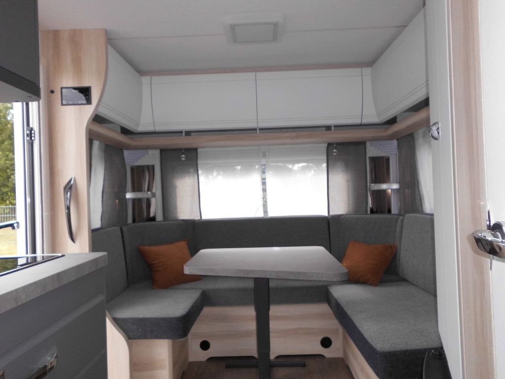 Hobby De Luxe 495 UL 2026 AUTARK 1800kg. Ambiente++ - Campingvogn: bilde 5 Hobby De Luxe 495 UL 2026 AUTARK 1800kg. Ambiente++ - Campingvogn: bilde 5
