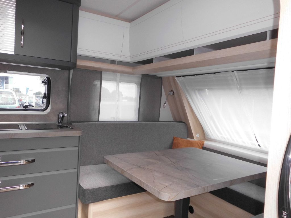 Hobby De Luxe 495 WFB 2026 AUTARK Ambiente 1800kg.++ - Campingvogn: bilde 5 Hobby De Luxe 495 WFB 2026 AUTARK Ambiente 1800kg.++ - Campingvogn: bilde 5