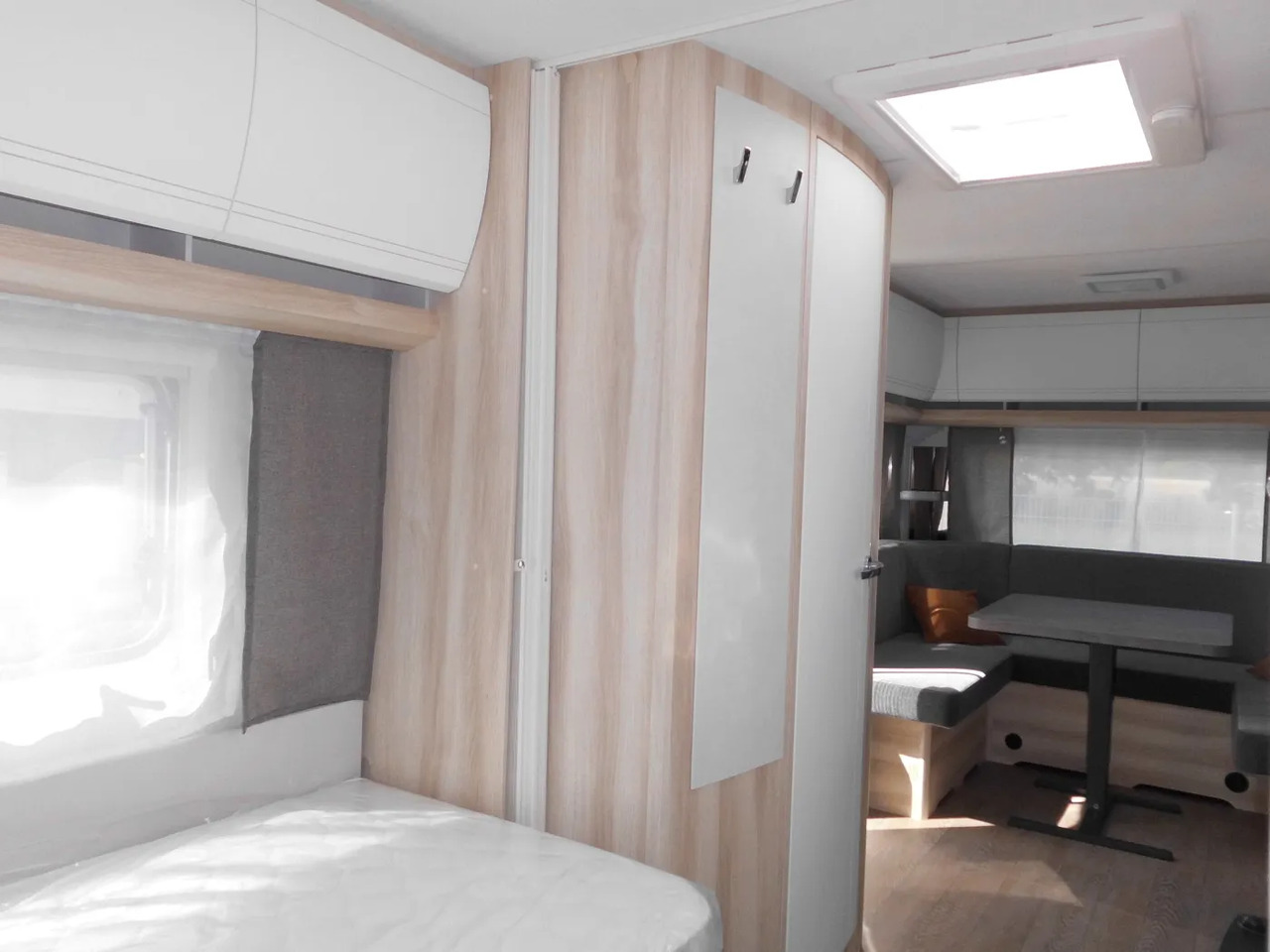 Ny Campingvogn Hobby De Luxe 540 UL 2026 AUTARK AMBIENTE ROLLROST: bilde 19