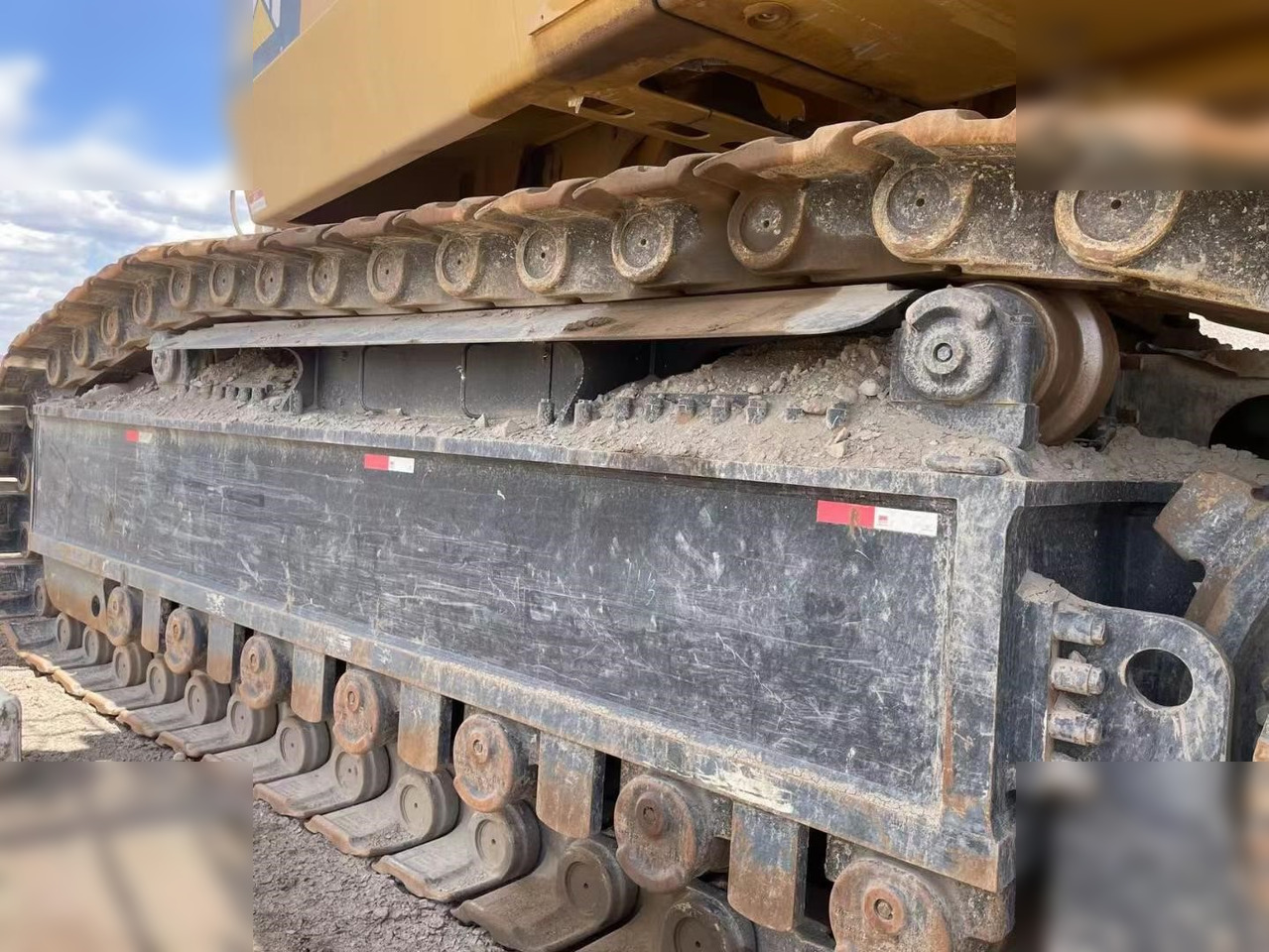 2013 CATERPILLAR 6040ACFS - Beltegraver: bilde 3 2013 CATERPILLAR 6040ACFS - Beltegraver: bilde 3