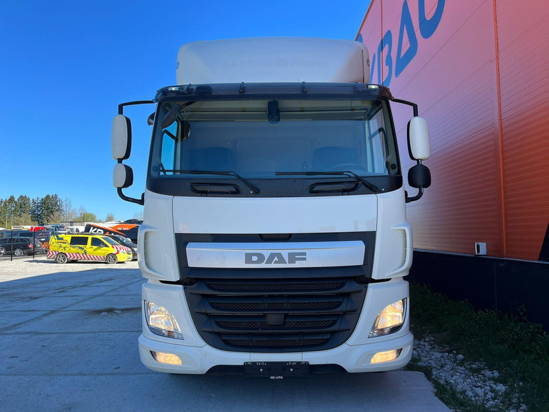 DAF CF 370 6x2 HULTSTEINS / BOX L=8744 mm - Lastebil med kjøl: bilde 3 DAF CF 370 6x2 HULTSTEINS / BOX L=8744 mm - Lastebil med kjøl: bilde 3