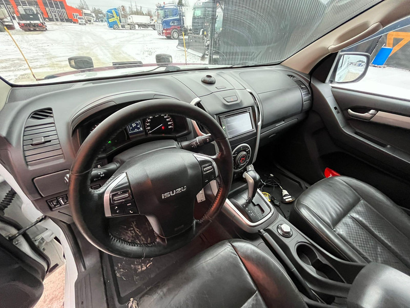 Pickup Isuzu D-max 4x4 SNOW PLOW & SPREADER: bilde 17 Pickup Isuzu D-max 4x4 SNOW PLOW & SPREADER: bilde 17