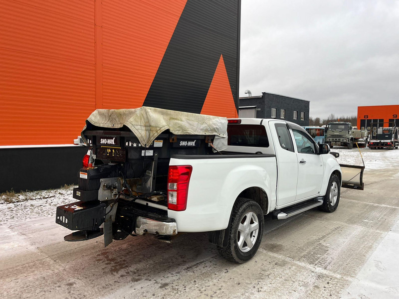 Pickup Isuzu D-max 4x4 SNOW PLOW & SPREADER: bilde 6 Pickup Isuzu D-max 4x4 SNOW PLOW & SPREADER: bilde 6