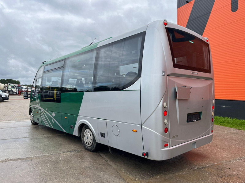 Iveco First Low-Entry 4x2 22 SEATS / AC / WEBASTO - Minibuss, Persontransport: bilde 4 Iveco First Low-Entry 4x2 22 SEATS / AC / WEBASTO - Minibuss, Persontransport: bilde 4