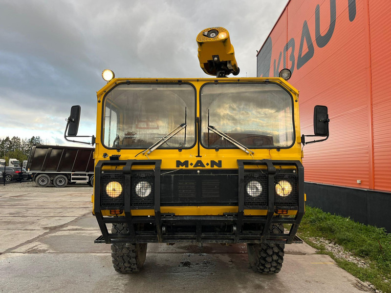 MAN DAF 14.440 4x4 Rosenbauer R280HN2 / 2800 l/min - 15 bar / 300 l/min - 40 bar / tanks 178 + 1546 l - Brannbil: bilde 3 MAN DAF 14.440 4x4 Rosenbauer R280HN2 / 2800 l/min - 15 bar / 300 l/min - 40 bar / tanks 178 + 1546 l - Brannbil: bilde 3