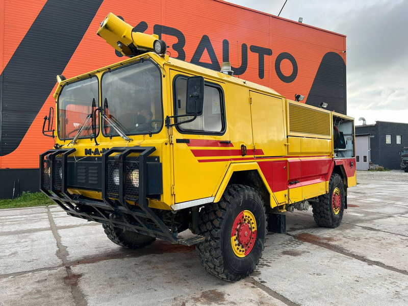 MAN DAF 14.440 4x4 Rosenbauer R280HN2 / 2800 l/min - 15 bar / 300 l/min - 40 bar / tanks 178 + 1546 l - Brannbil: bilde 2 MAN DAF 14.440 4x4 Rosenbauer R280HN2 / 2800 l/min - 15 bar / 300 l/min - 40 bar / tanks 178 + 1546 l - Brannbil: bilde 2