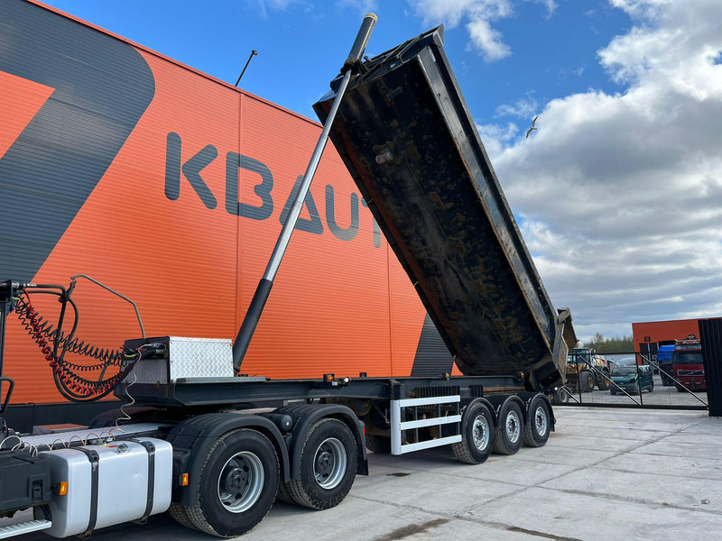 Maur Bilpabygg SET-3 BOX L=7842 mm - Tippsemi: bilde 2 Maur Bilpabygg SET-3 BOX L=7842 mm - Tippsemi: bilde 2