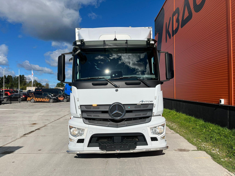 Mercedes-Benz Antos 2540L 6x2*4 THERMOKING UT SPECTRUM / BOX L=9522 mm - Lastebil med kjøl: bilde 2 Mercedes-Benz Antos 2540L 6x2*4 THERMOKING UT SPECTRUM / BOX L=9522 mm - Lastebil med kjøl: bilde 2