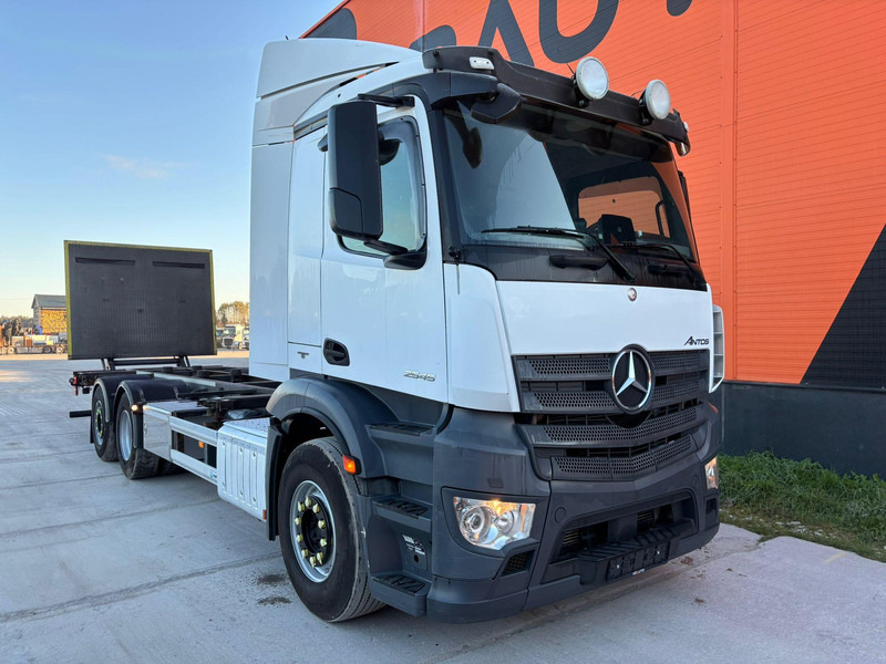 Mercedes-Benz Antos 2545 6x2 RETARDER / CHASSIS L=7812 mm - Chassis lastebil: bilde 4 Mercedes-Benz Antos 2545 6x2 RETARDER / CHASSIS L=7812 mm - Chassis lastebil: bilde 4