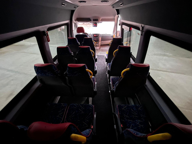 Minibuss, Persontransport Mercedes-Benz Sprinter 516 CDI 4x2 / AC / AUXILIARY HEATING / 22 + 1 SEATS: bilde 16 Minibuss, Persontransport Mercedes-Benz Sprinter 516 CDI 4x2 / AC / AUXILIARY HEATING / 22 + 1 SEATS: bilde 16