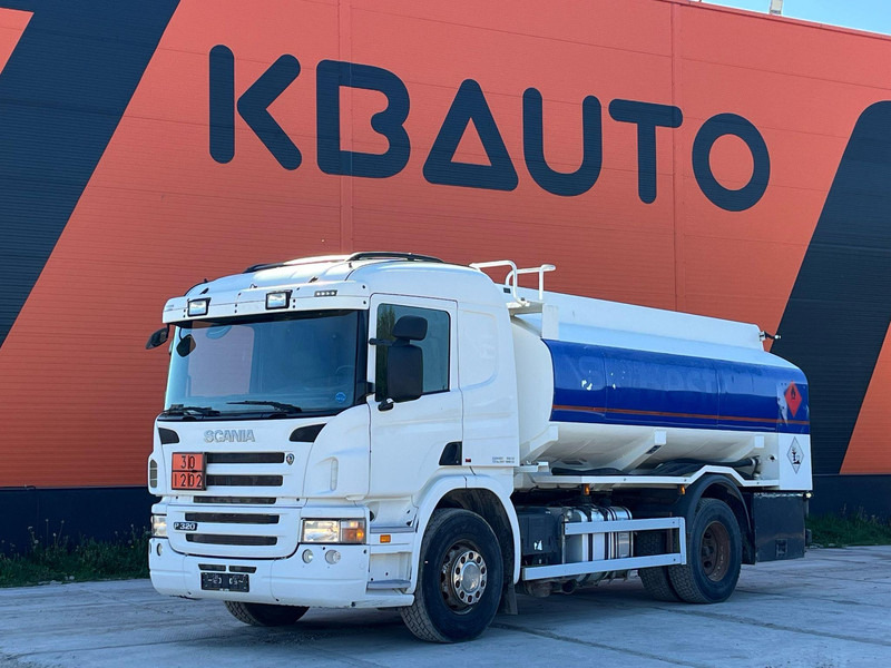 Scania P 320 4x2 TANK 11000 l / 2000 + 3000 + 3000 + 3000 l - Tankbil: bilde 1 Scania P 320 4x2 TANK 11000 l / 2000 + 3000 + 3000 + 3000 l - Tankbil: bilde 1