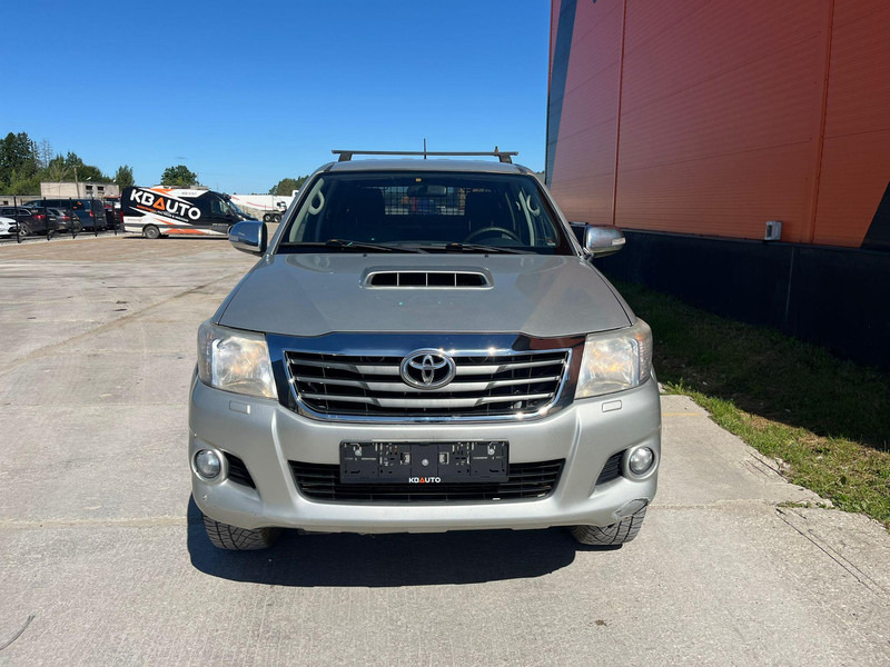 Toyota Hilux 4x4 - Personenbil: bilde 3 Toyota Hilux 4x4 - Personenbil: bilde 3