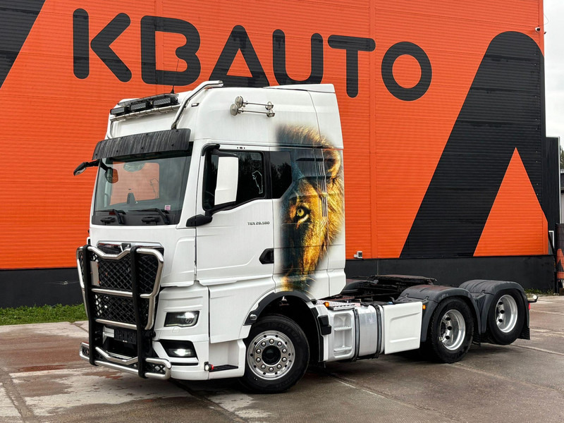 MAN TGX 28.580 6x2 TWIN BED GX CAB / INTARDER / DOUBLE BOGIE - Trekkvogn: bilde 1 MAN TGX 28.580 6x2 TWIN BED GX CAB / INTARDER / DOUBLE BOGIE - Trekkvogn: bilde 1