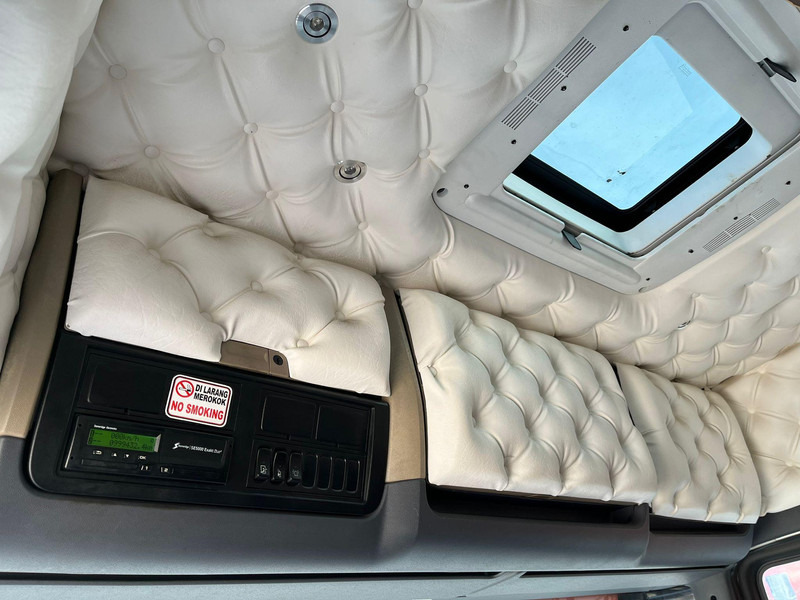 Trekkvogn Scania R 560 4x2 CUSTOM INTERIOR: bilde 20