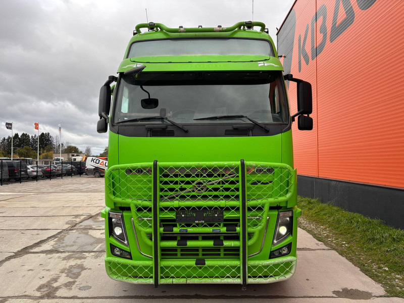 Volvo FH 16 600 6x2 GLOBE XXL ! / HYDRAULICS / RETARDER / DOUBLE BOGIE - Trekkvogn: bilde 3 Volvo FH 16 600 6x2 GLOBE XXL ! / HYDRAULICS / RETARDER / DOUBLE BOGIE - Trekkvogn: bilde 3