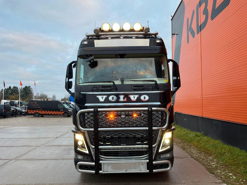 Volvo FH 16 750 6x4 GCW 80 ton / RETARDER / HYDRAULICS / TANDEM AXLE LIFT - Trekkvogn: bilde 3 Volvo FH 16 750 6x4 GCW 80 ton / RETARDER / HYDRAULICS / TANDEM AXLE LIFT - Trekkvogn: bilde 3
