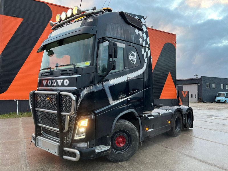 Volvo FH 16 750 6x4 GCW 80 ton / RETARDER / HYDRAULICS / TANDEM AXLE LIFT - Trekkvogn: bilde 2 Volvo FH 16 750 6x4 GCW 80 ton / RETARDER / HYDRAULICS / TANDEM AXLE LIFT - Trekkvogn: bilde 2