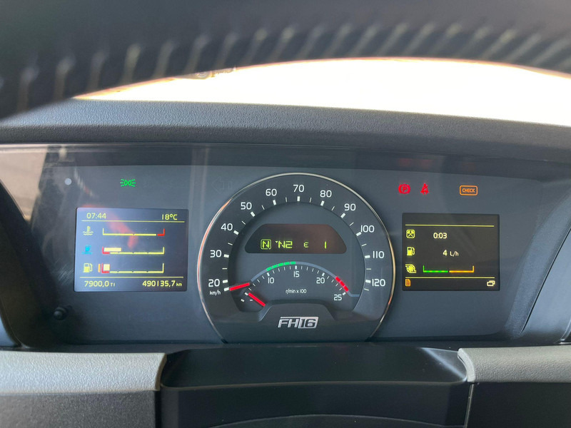 Leie Volvo FH 16 750 8x4 GCW 90 ton / DOLLY / RETARDER Volvo FH 16 750 8x4 GCW 90 ton / DOLLY / RETARDER: bilde 17