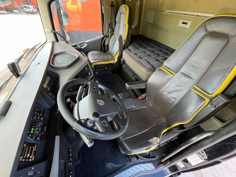 Leie Volvo FH 16 750 8x4 GCW 90 ton / DOLLY / RETARDER Volvo FH 16 750 8x4 GCW 90 ton / DOLLY / RETARDER: bilde 18