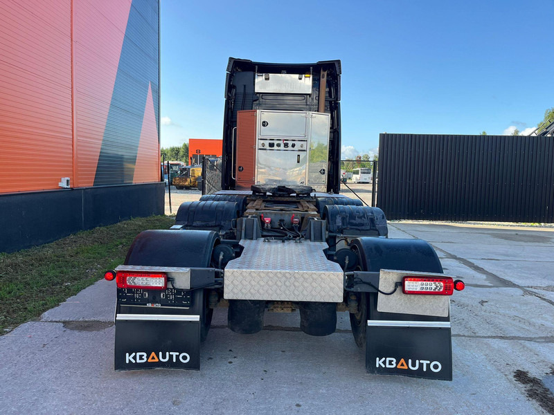 Leie Volvo FH 16 750 8x4 GCW 90 ton / DOLLY / RETARDER Volvo FH 16 750 8x4 GCW 90 ton / DOLLY / RETARDER: bilde 6
