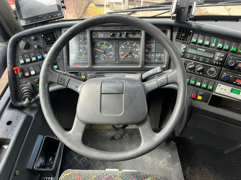 Leie Volvo B12M 4x2 14 SEATS / AC / AUXILIARY HEATING / WC / KITCHEN Volvo B12M 4x2 14 SEATS / AC / AUXILIARY HEATING / WC / KITCHEN: bilde 15