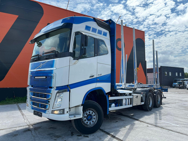 Volvo FH 16 750 6x4 HYDRAULICS - Tømmerbil, Kranbil: bilde 1 Volvo FH 16 750 6x4 HYDRAULICS - Tømmerbil, Kranbil: bilde 1