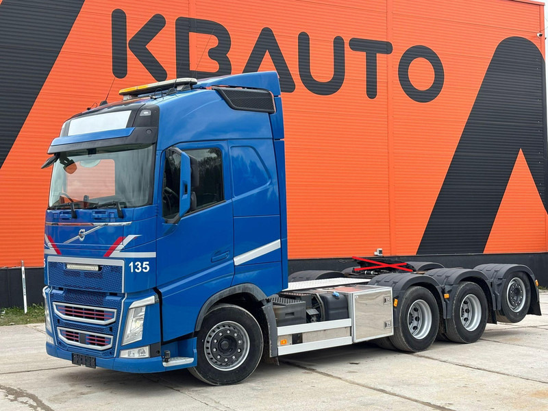 Volvo FH 500 8x4*4 FOR SALE AS CHASSIS / GCW 70 ton / PTO / CHASSIS L=6420 mm - Chassis lastebil: bilde 1 Volvo FH 500 8x4*4 FOR SALE AS CHASSIS / GCW 70 ton / PTO / CHASSIS L=6420 mm - Chassis lastebil: bilde 1