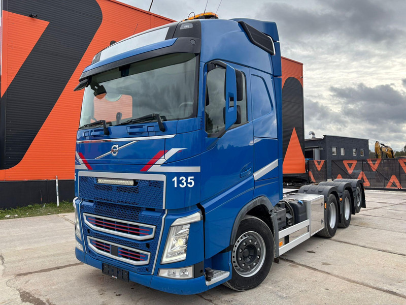 Volvo FH 500 8x4*4 FOR SALE AS CHASSIS / GCW 70 ton / PTO / CHASSIS L=6420 mm - Chassis lastebil: bilde 2 Volvo FH 500 8x4*4 FOR SALE AS CHASSIS / GCW 70 ton / PTO / CHASSIS L=6420 mm - Chassis lastebil: bilde 2