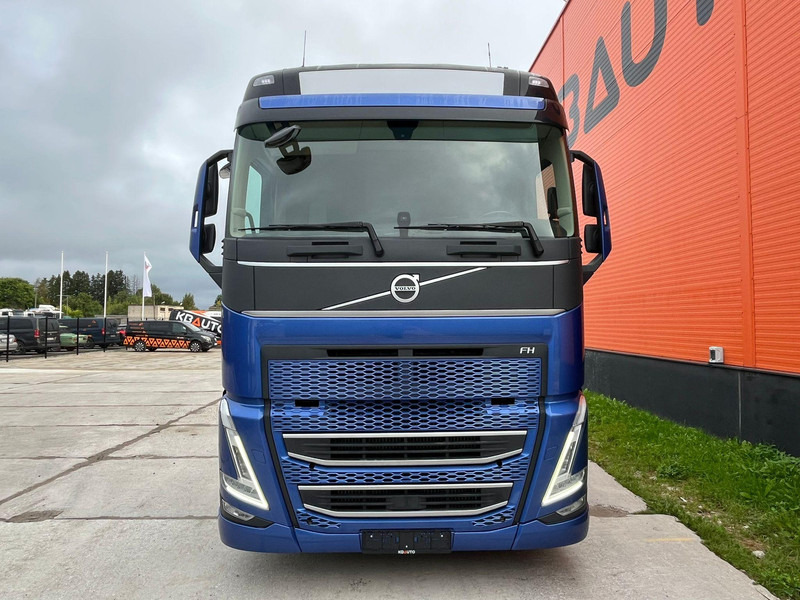 Volvo FH 500 8x4*4 GLOBE XL / RETARDER / CHASSIS L=7589 mm - Chassis lastebil: bilde 2 Volvo FH 500 8x4*4 GLOBE XL / RETARDER / CHASSIS L=7589 mm - Chassis lastebil: bilde 2