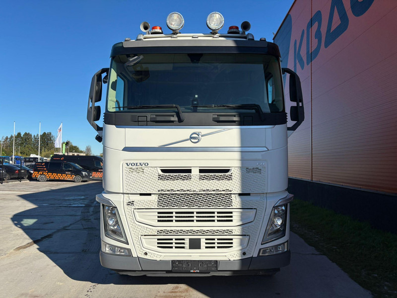 Volvo FH 500 8x4 INTERMIX 10 m3 + CHUTE / TANDEM AXLE LIFT - Betongbil: bilde 2 Volvo FH 500 8x4 INTERMIX 10 m3 + CHUTE / TANDEM AXLE LIFT - Betongbil: bilde 2