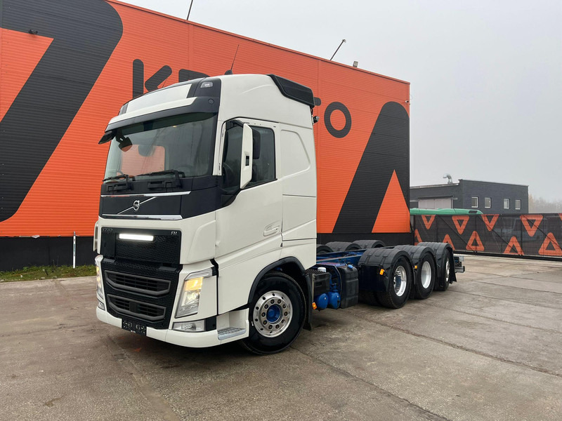 Volvo FH 540 8x4*4 CHASSIS L=7137 mm - Chassis lastebil: bilde 2 Volvo FH 540 8x4*4 CHASSIS L=7137 mm - Chassis lastebil: bilde 2