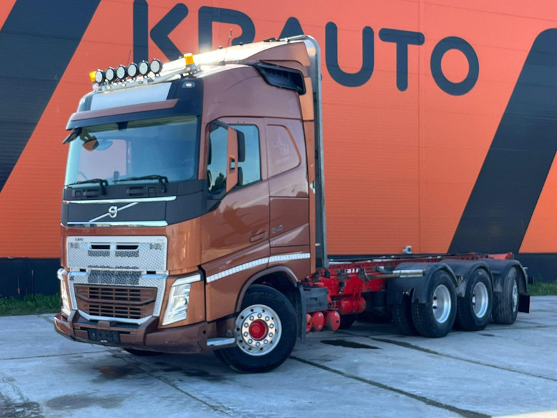 Volvo FH 540 8x4*4 GLOBE XL / 9 ton FRONT AXLE - Chassis lastebil: bilde 1 Volvo FH 540 8x4*4 GLOBE XL / 9 ton FRONT AXLE - Chassis lastebil: bilde 1