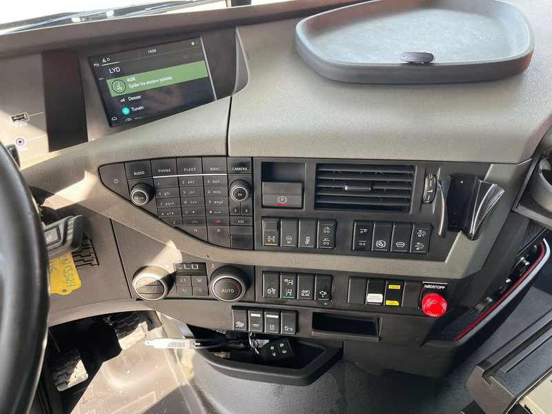 Tippbil Volvo FH 540 8x4 HYDRAULIC TENT / RETARDER / TANDEM AXLE LIFT: bilde 20