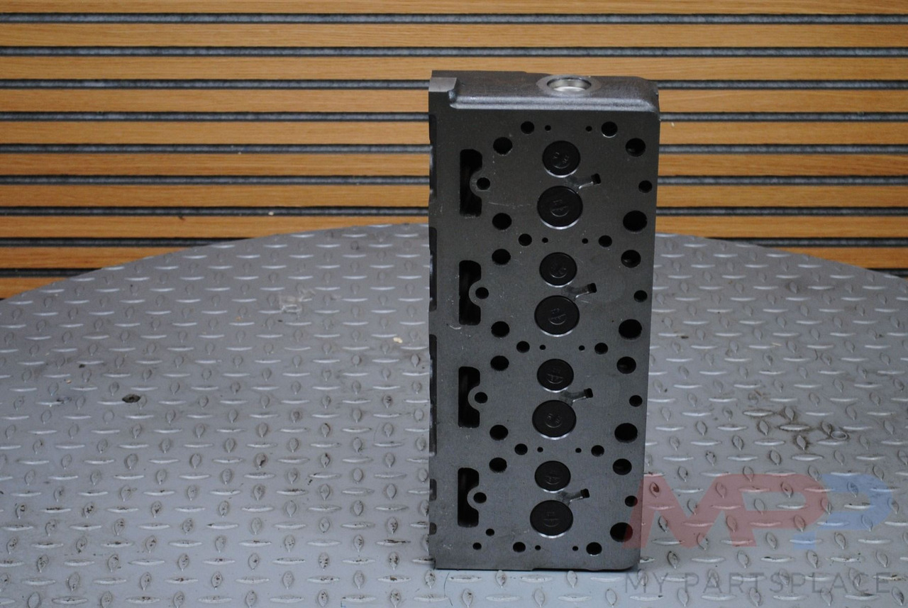 Cilinderkop Kubota V1902 | V1702 - Motor: bilde 4 Cilinderkop Kubota V1902 | V1702 - Motor: bilde 4