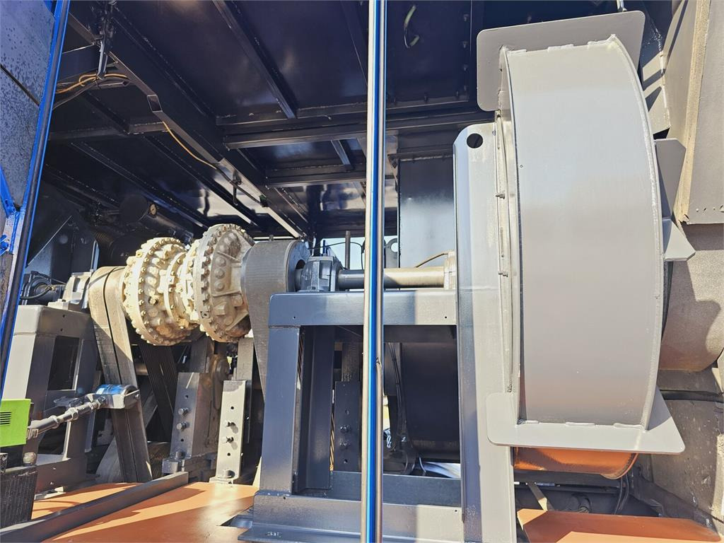 Vakuum lastebil Iveco Saugbagger vacuum cleaner excavator sucking loos: bilde 23 Vakuum lastebil Iveco Saugbagger vacuum cleaner excavator sucking loos: bilde 23