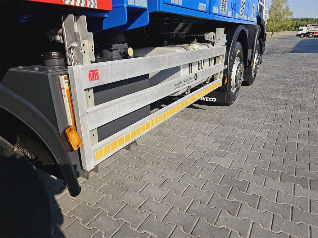 Vakuum lastebil Iveco Saugbagger vacuum cleaner excavator sucking loos: bilde 21 Vakuum lastebil Iveco Saugbagger vacuum cleaner excavator sucking loos: bilde 21