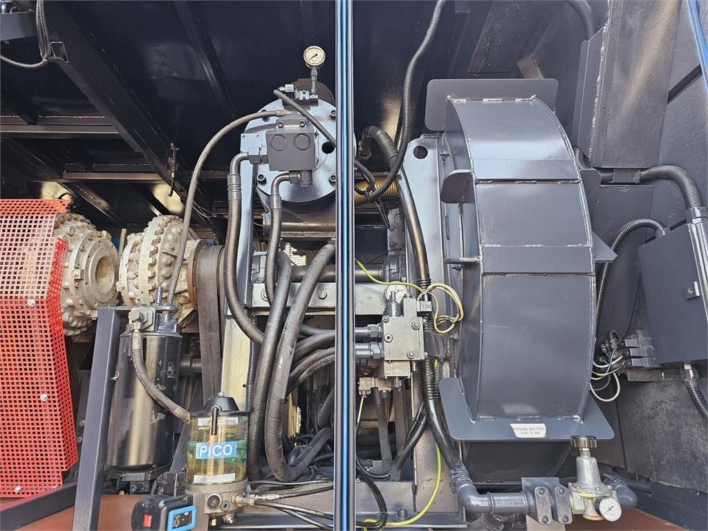 Vakuum lastebil Iveco Saugbagger vacuum cleaner excavator sucking loos: bilde 12 Vakuum lastebil Iveco Saugbagger vacuum cleaner excavator sucking loos: bilde 12