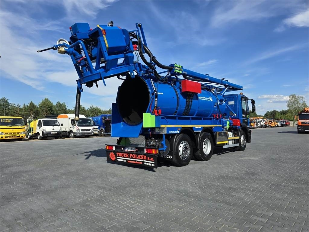 Iveco WUKO MULLER KOMBI FOR CHANNEL CLEANING - Vakuum lastebil: bilde 1 Iveco WUKO MULLER KOMBI FOR CHANNEL CLEANING - Vakuum lastebil: bilde 1