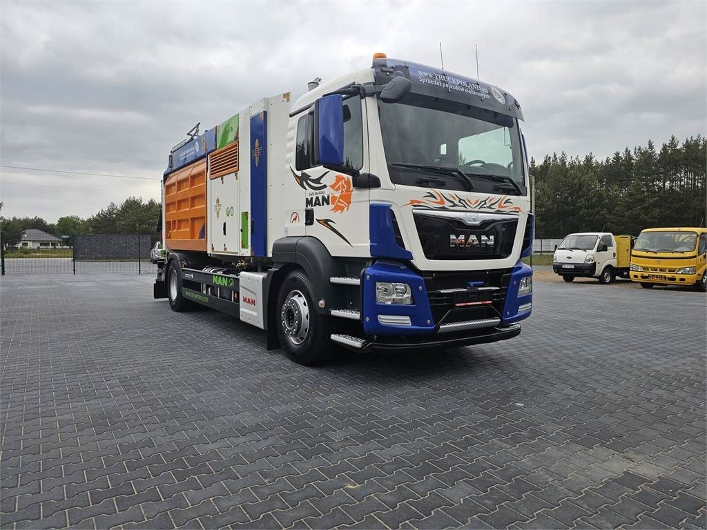 MAN RSP ESE 18/4-KM Saugbagger vacuum cleaner excavato - Vakuum lastebil: bilde 2 MAN RSP ESE 18/4-KM Saugbagger vacuum cleaner excavato - Vakuum lastebil: bilde 2
